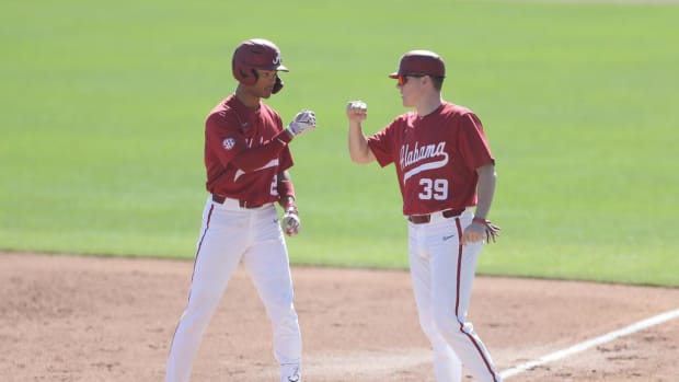 2/19/23 MBA Alabama vs Richmond Alabama baseball player Garrett McMillan (39) Alabama baseball player Andrew Pinckney (21)